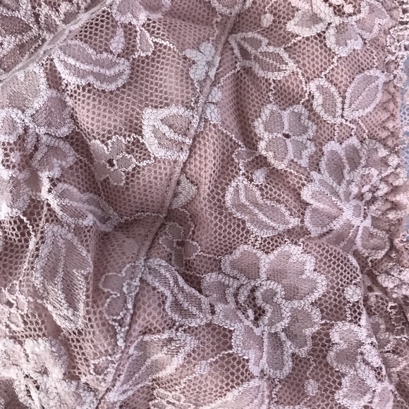 Hollister - Lace Halter Bralette - Picture 3 of 3